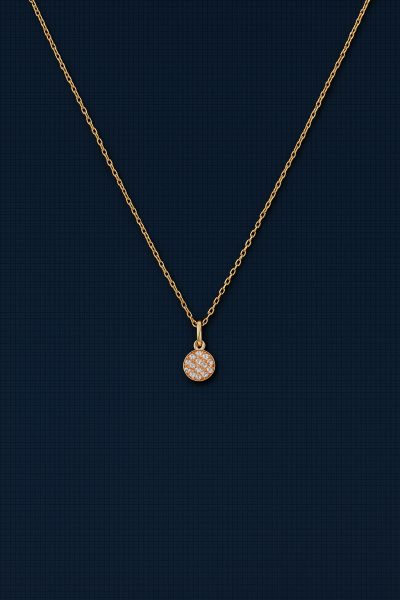 Nova Taşlarla Kaplı Yuvarlak Altın Kolye