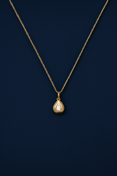 Seren Sadelik İçinde Parlayan  Zarafet Taşlı Altın Kolye