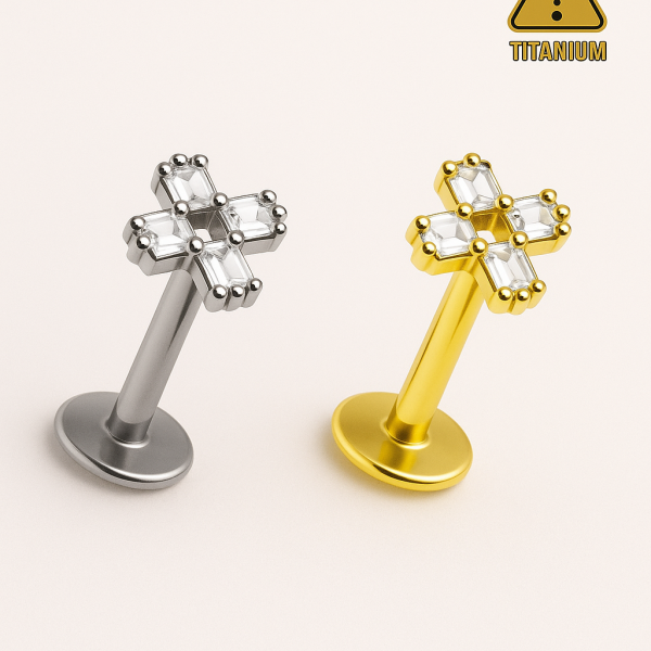 Lucera Işık Getiren Zarafetin ve Gücün Simgesi Titanyum Arkası Düz Labret Piercing